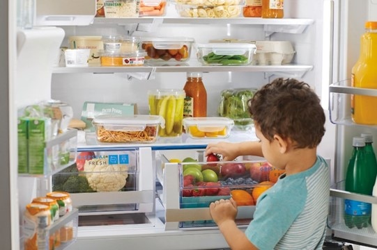how-to-organize-your-fridge-04